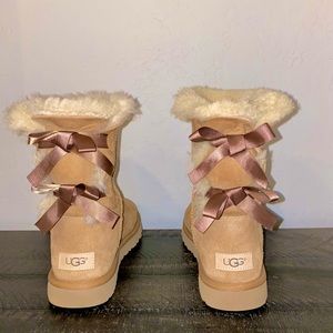 Ugg Bailey Bow ll